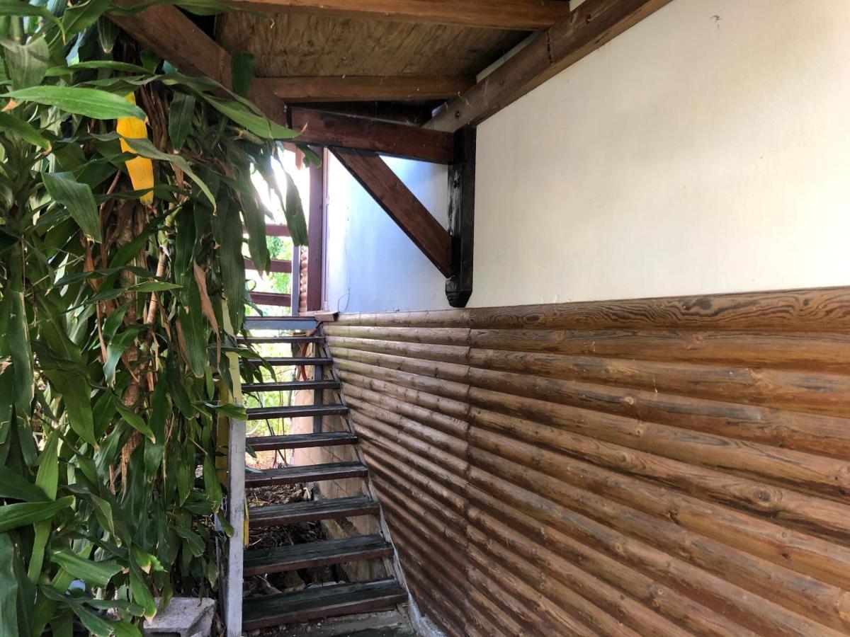 Appartement Zen Haut MALI Bain chaud à 3 min à Bouillante Extérieur photo