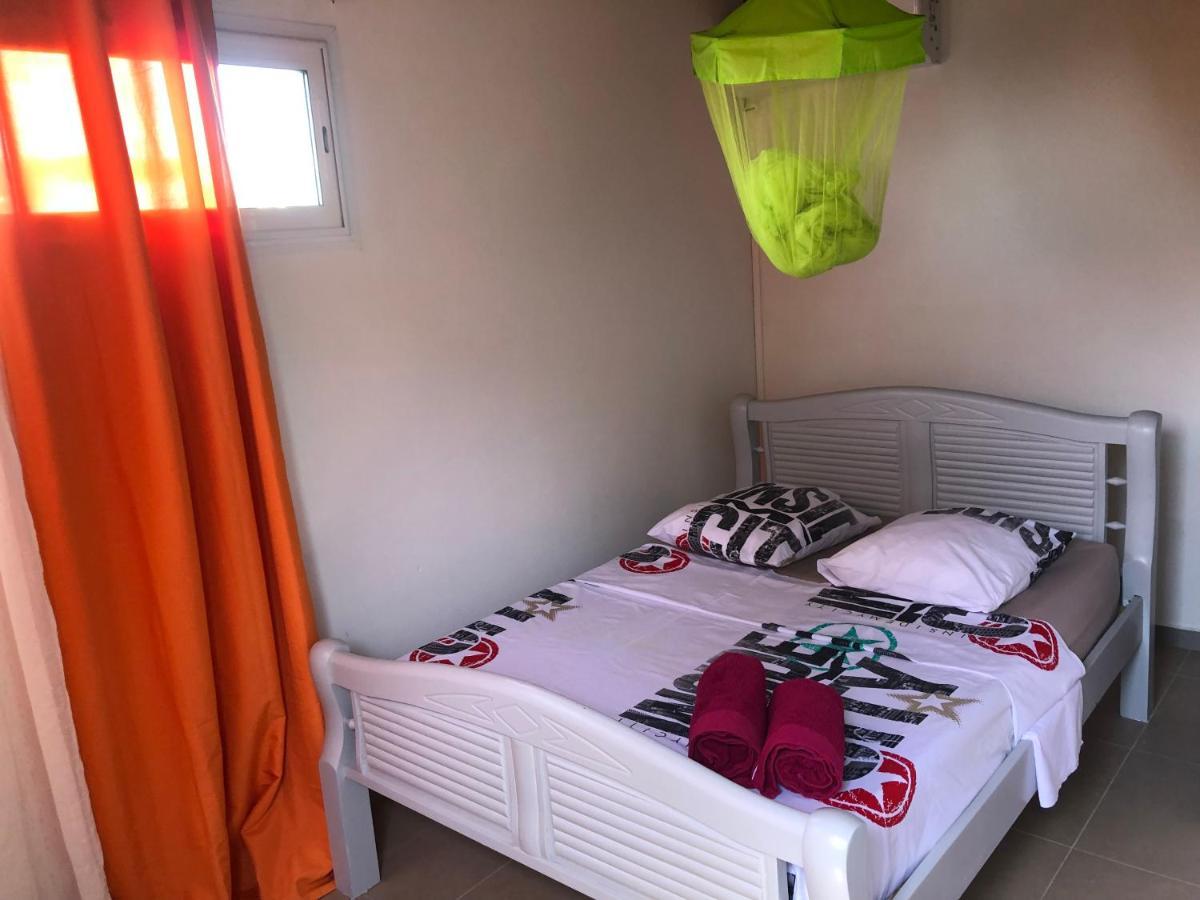 Appartement Zen Haut MALI Bain chaud à 3 min à Bouillante Extérieur photo