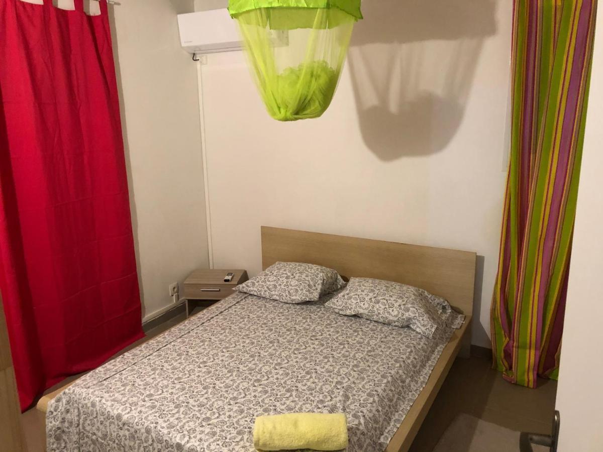 Appartement Zen Haut MALI Bain chaud à 3 min à Bouillante Extérieur photo